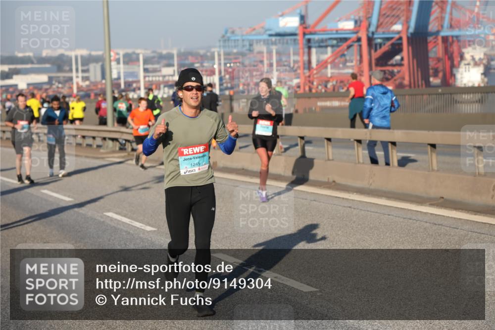 03.10.2025 - Köhlbrandbrückenlauf Yannick Fuchs http://msf.ph/oto/9149304 03.10.2025 08:40:56 Position 2 1245 meine-sportfotos.de