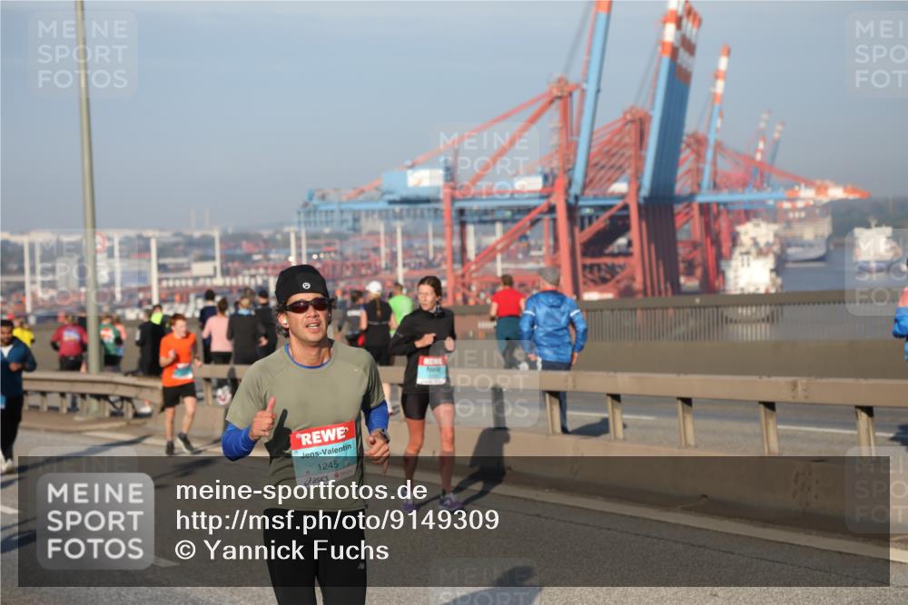 03.10.2025 - Köhlbrandbrückenlauf Yannick Fuchs http://msf.ph/oto/9149309 03.10.2025 08:40:57 Position 2 6000, 1245 meine-sportfotos.de