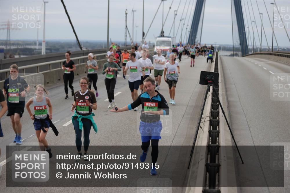 03.10.2025 - Köhlbrandbrückenlauf Jannik Wohlers http://msf.ph/oto/9149315 03.10.2025 15:53:47 Position 1 8006 meine-sportfotos.de