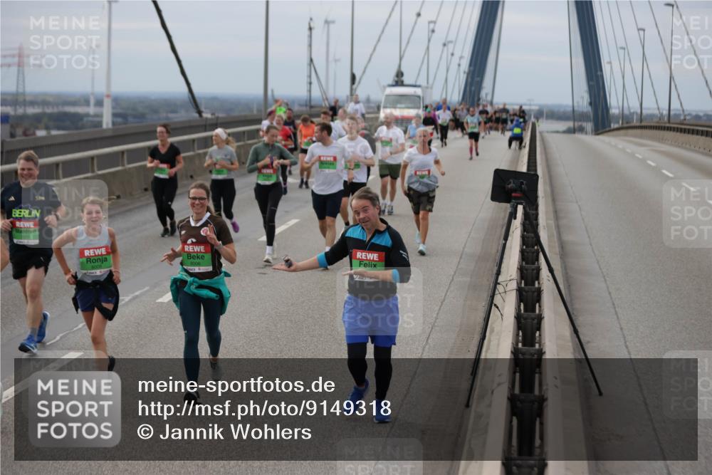 03.10.2025 - Köhlbrandbrückenlauf Jannik Wohlers http://msf.ph/oto/9149318 03.10.2025 15:53:47 Position 1 8006 meine-sportfotos.de