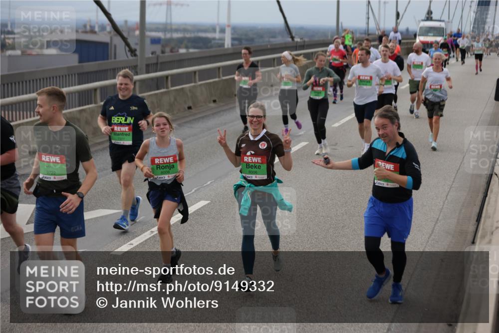 03.10.2025 - Köhlbrandbrückenlauf Jannik Wohlers http://msf.ph/oto/9149332 03.10.2025 15:53:48 Position 1 9722, 8008, 8006 meine-sportfotos.de