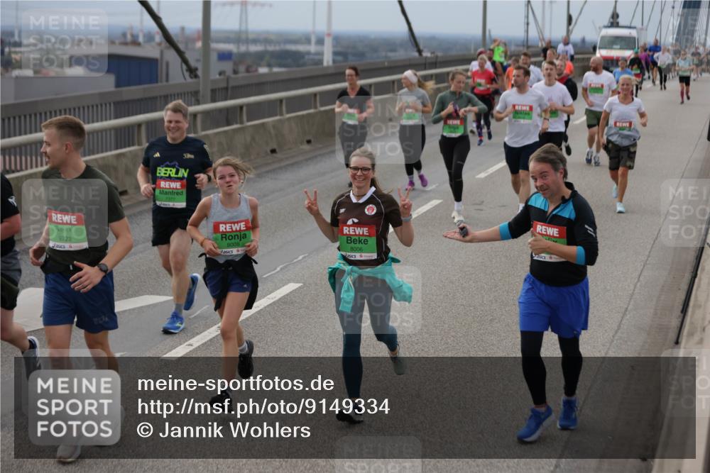 03.10.2025 - Köhlbrandbrückenlauf Jannik Wohlers http://msf.ph/oto/9149334 03.10.2025 15:53:48 Position 1 9722, 8008, 8006 meine-sportfotos.de