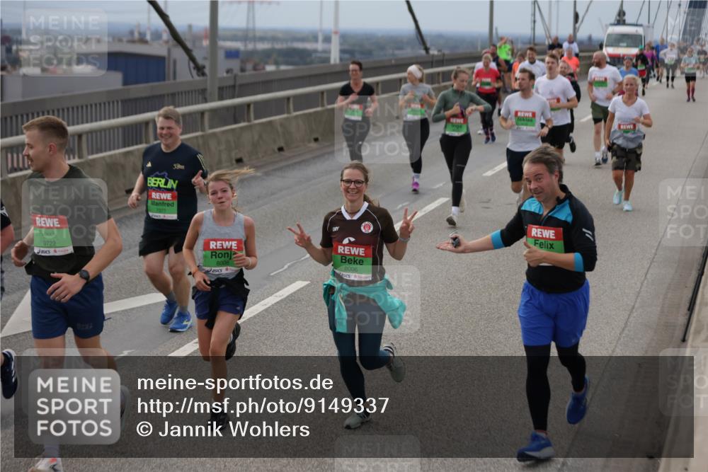 03.10.2025 - Köhlbrandbrückenlauf Jannik Wohlers http://msf.ph/oto/9149337 03.10.2025 15:53:48 Position 1 9722, 8008, 8006 meine-sportfotos.de