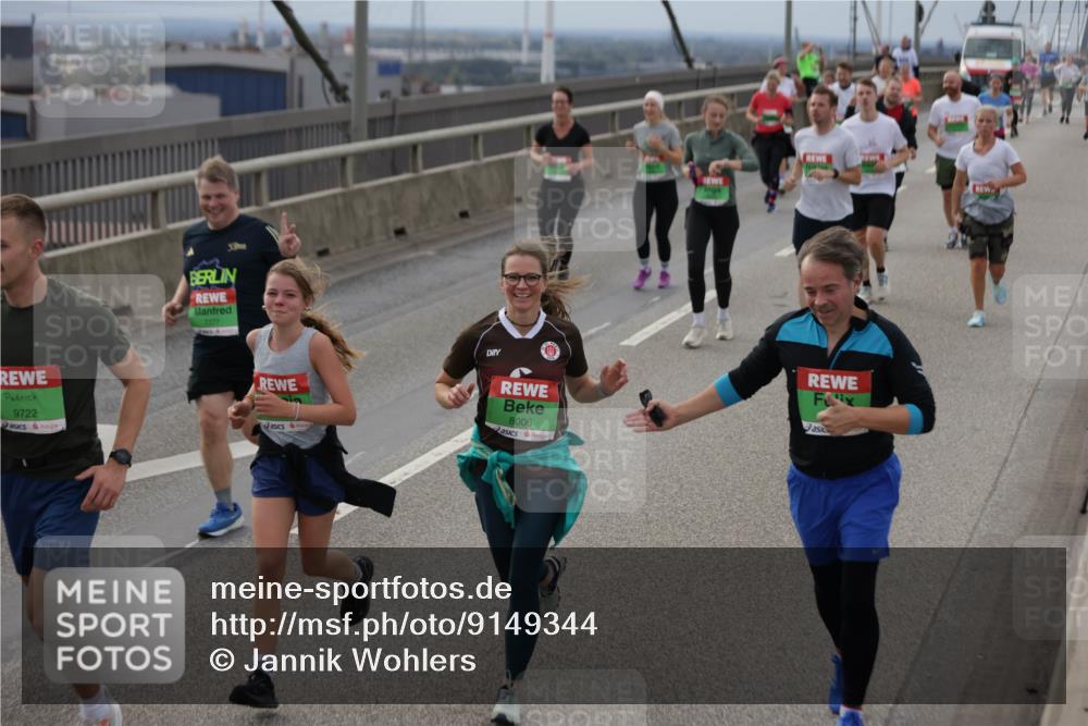 03.10.2025 - Köhlbrandbrückenlauf Jannik Wohlers http://msf.ph/oto/9149344 03.10.2025 15:53:48 Position 1 7377, 9722, 8006 meine-sportfotos.de