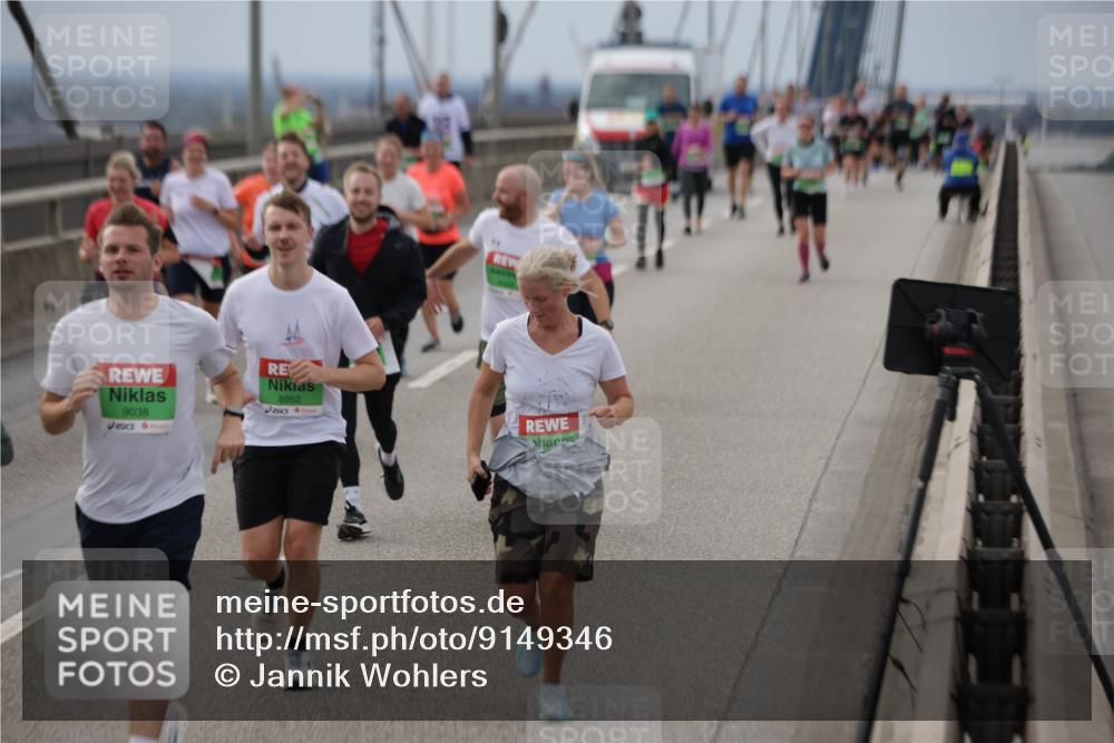 03.10.2025 - Köhlbrandbrückenlauf Jannik Wohlers http://msf.ph/oto/9149346 03.10.2025 15:53:49 Position 1 9038, 8952 meine-sportfotos.de