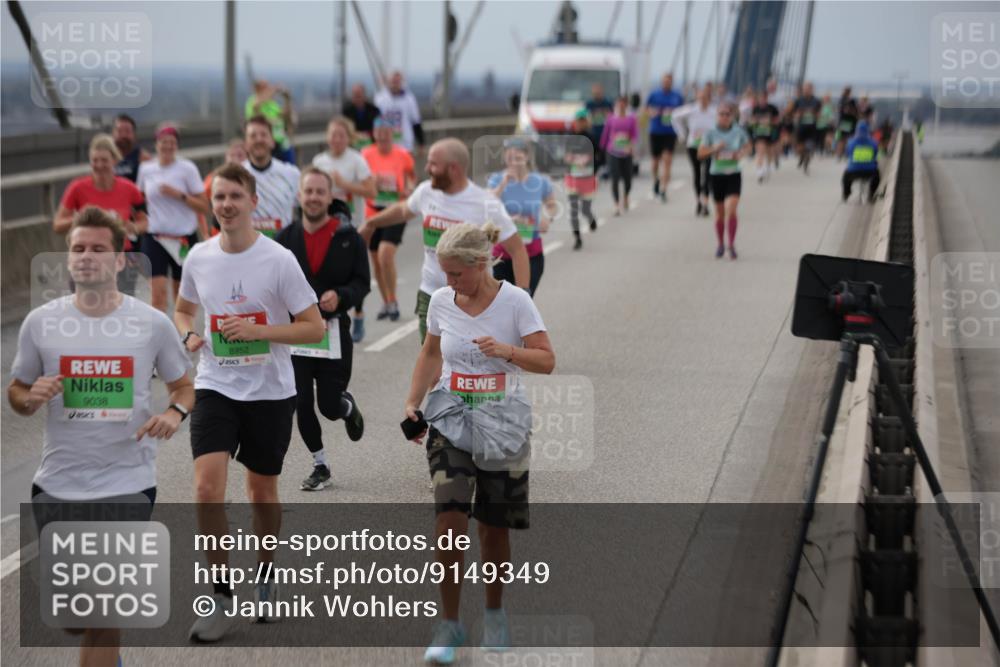 03.10.2025 - Köhlbrandbrückenlauf Jannik Wohlers http://msf.ph/oto/9149349 03.10.2025 15:53:49 Position 1 9038, 8952 meine-sportfotos.de