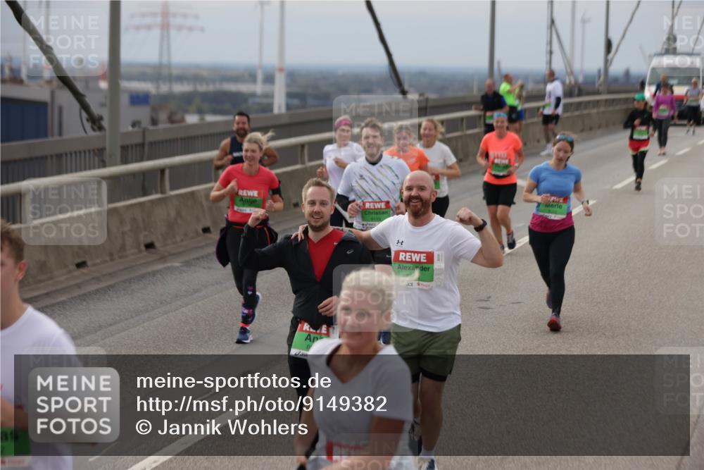 03.10.2025 - Köhlbrandbrückenlauf Jannik Wohlers http://msf.ph/oto/9149382 03.10.2025 15:53:52 Position 1 9133, 8 meine-sportfotos.de