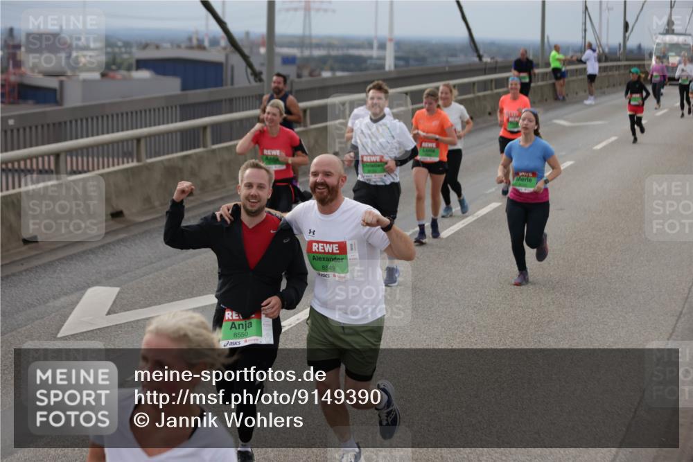 03.10.2025 - Köhlbrandbrückenlauf Jannik Wohlers http://msf.ph/oto/9149390 03.10.2025 15:53:53 Position 1 8550, 8, 8549 meine-sportfotos.de