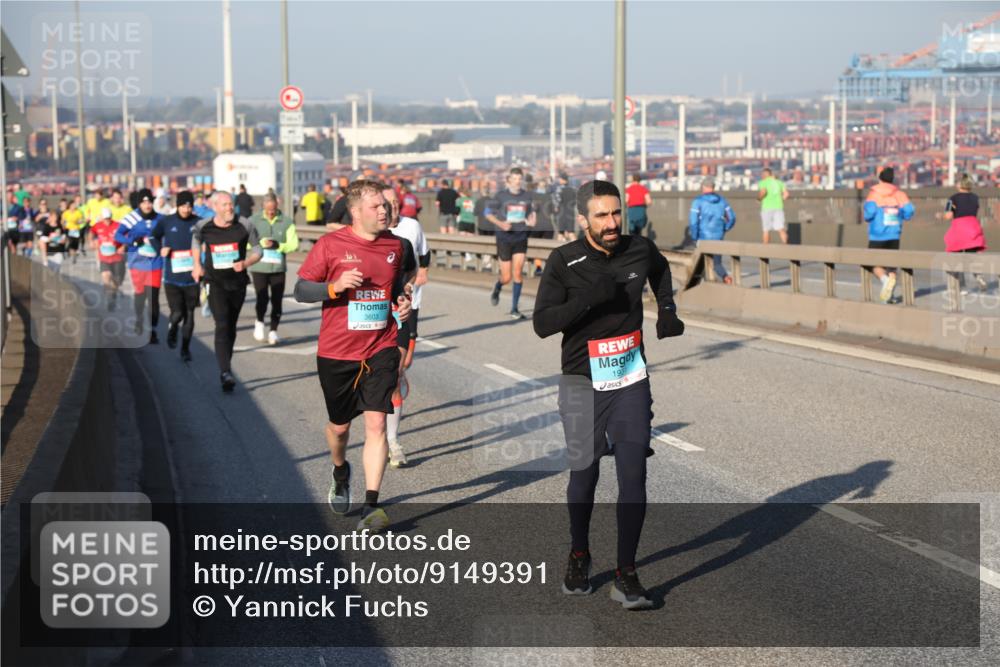 03.10.2025 - Köhlbrandbrückenlauf Yannick Fuchs http://msf.ph/oto/9149391 03.10.2025 08:41:03 Position 2 3603, 199 meine-sportfotos.de