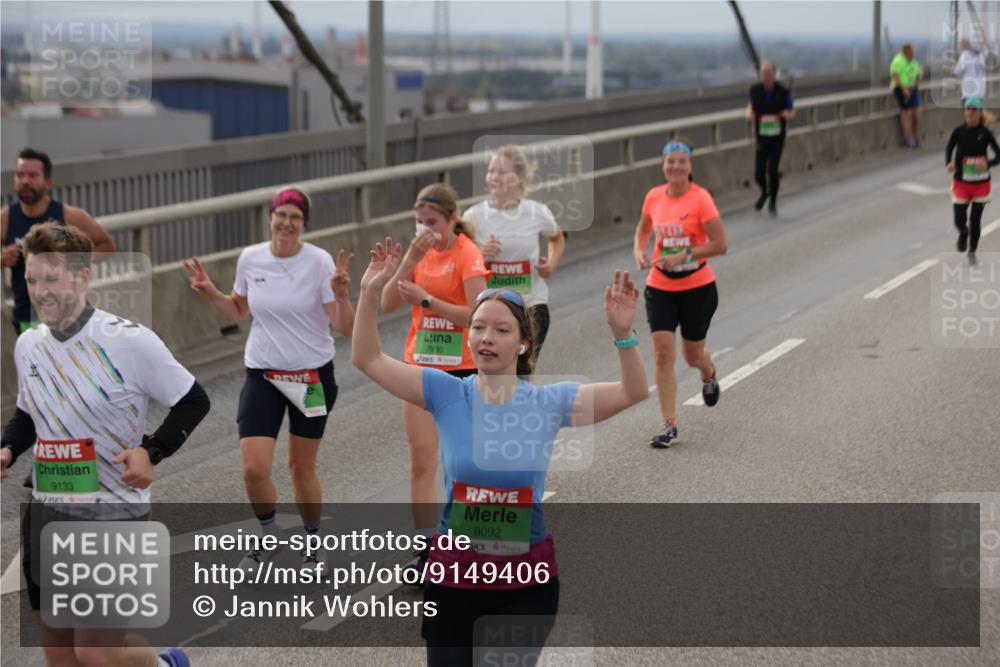 03.10.2025 - Köhlbrandbrückenlauf Jannik Wohlers http://msf.ph/oto/9149406 03.10.2025 15:53:55 Position 1 9133, 79, 30, 8092 meine-sportfotos.de
