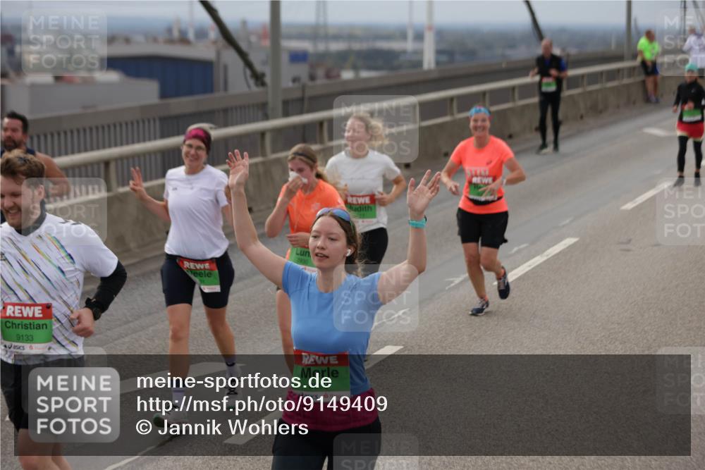 03.10.2025 - Köhlbrandbrückenlauf Jannik Wohlers http://msf.ph/oto/9149409 03.10.2025 15:53:55 Position 1 9133, 8092 meine-sportfotos.de