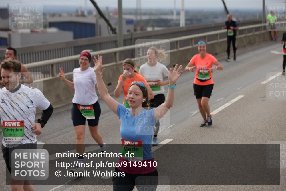 03.10.2025 - Köhlbrandbrückenlauf Jannik Wohlers http://msf.ph/oto/9149410 03.10.2025 15:53:55 Position 1 9133, 1031, 8092 meine-sportfotos.de