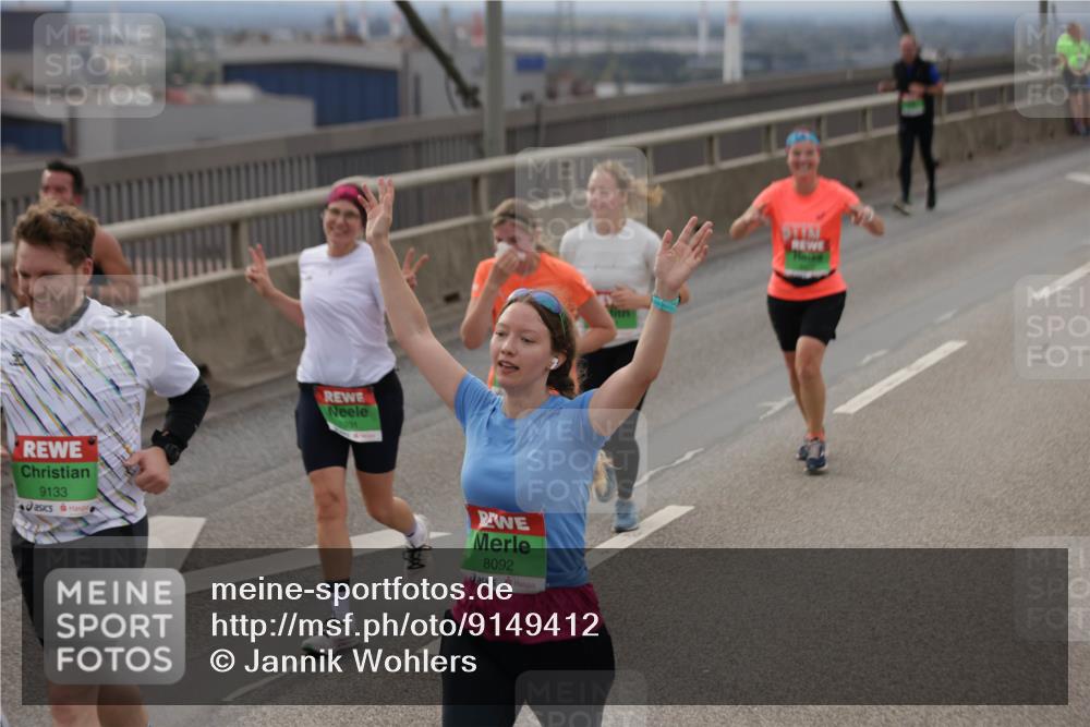 03.10.2025 - Köhlbrandbrückenlauf Jannik Wohlers http://msf.ph/oto/9149412 03.10.2025 15:53:55 Position 1 9133, 1931, 8092, 319 meine-sportfotos.de