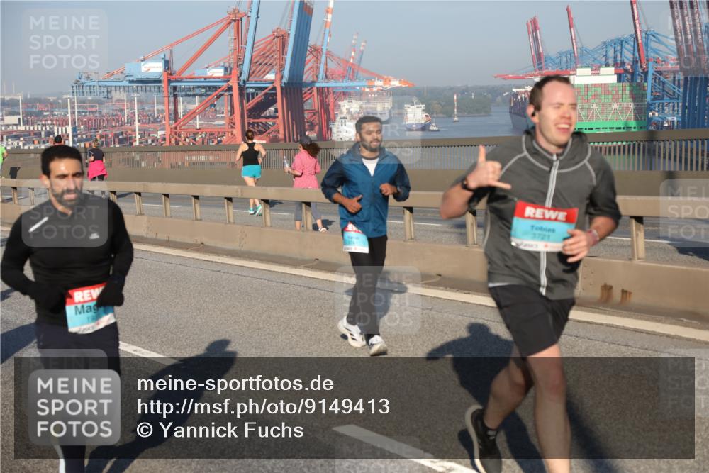 03.10.2025 - Köhlbrandbrückenlauf Yannick Fuchs http://msf.ph/oto/9149413 03.10.2025 08:41:04 Position 2 193, 3721 meine-sportfotos.de