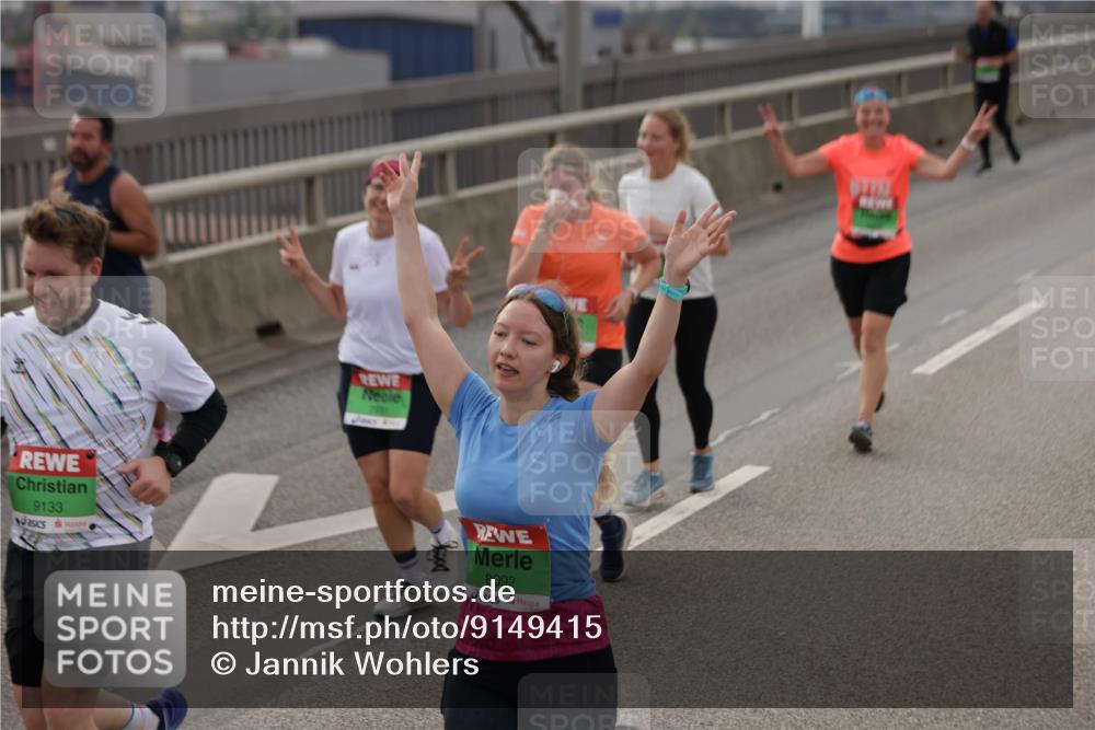 03.10.2025 - Köhlbrandbrückenlauf Jannik Wohlers http://msf.ph/oto/9149415 03.10.2025 15:53:55 Position 1 9133, 8092 meine-sportfotos.de