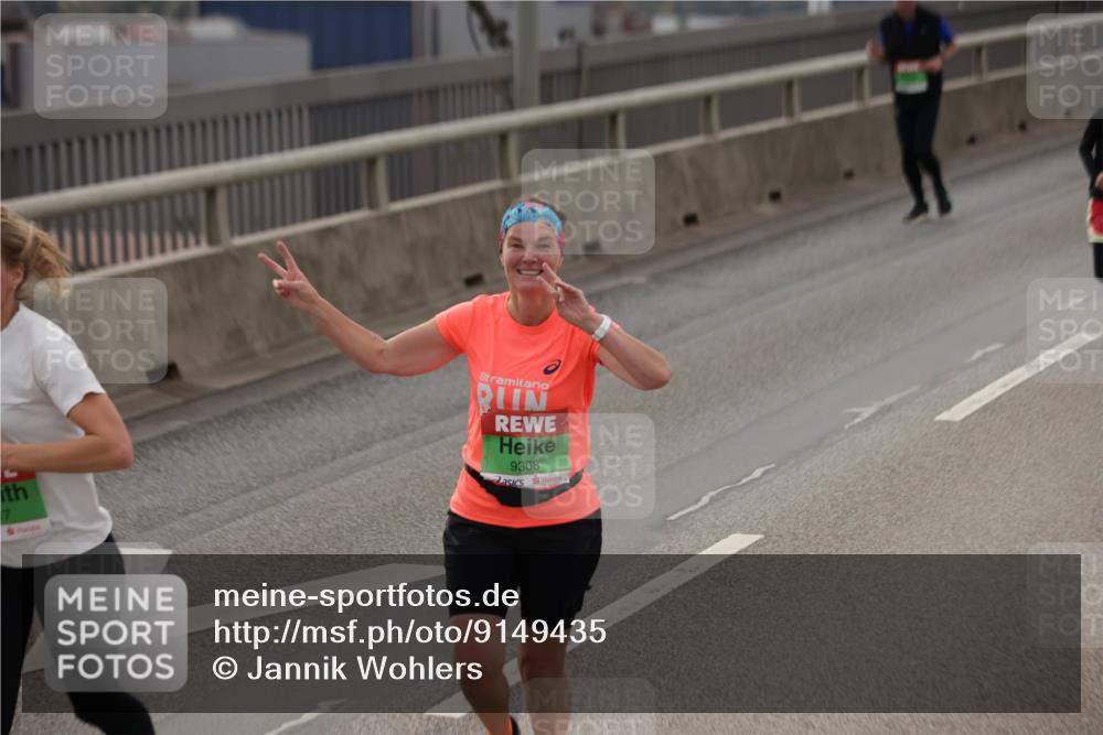03.10.2025 - Köhlbrandbrückenlauf Jannik Wohlers http://msf.ph/oto/9149435 03.10.2025 15:53:57 Position 1 9308 meine-sportfotos.de
