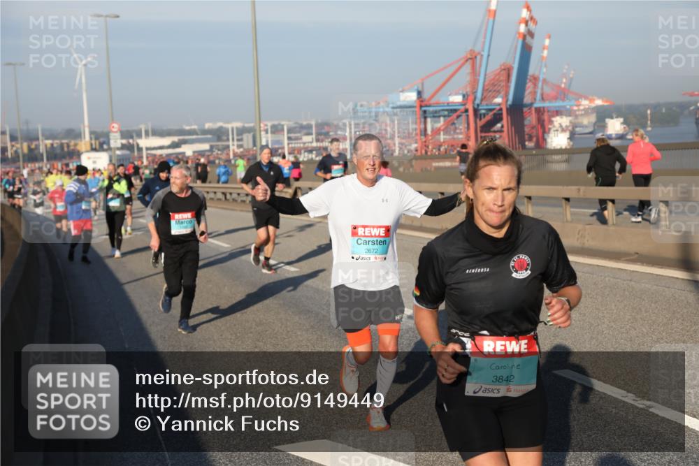 03.10.2025 - Köhlbrandbrückenlauf Yannick Fuchs http://msf.ph/oto/9149449 03.10.2025 08:41:07 Position 2 2672, 1919, 3842 meine-sportfotos.de