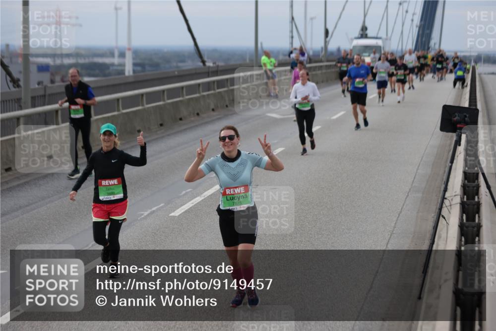 03.10.2025 - Köhlbrandbrückenlauf Jannik Wohlers http://msf.ph/oto/9149457 03.10.2025 15:53:59 Position 1 9699, 7875 meine-sportfotos.de