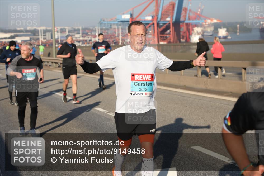03.10.2025 - Köhlbrandbrückenlauf Yannick Fuchs http://msf.ph/oto/9149458 03.10.2025 08:41:08 Position 2 2672 meine-sportfotos.de
