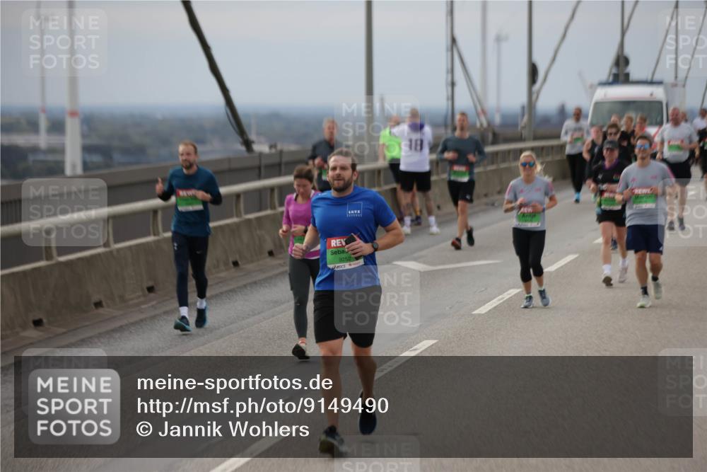 03.10.2025 - Köhlbrandbrückenlauf Jannik Wohlers http://msf.ph/oto/9149490 03.10.2025 15:54:04 Position 1 9252, 18 meine-sportfotos.de
