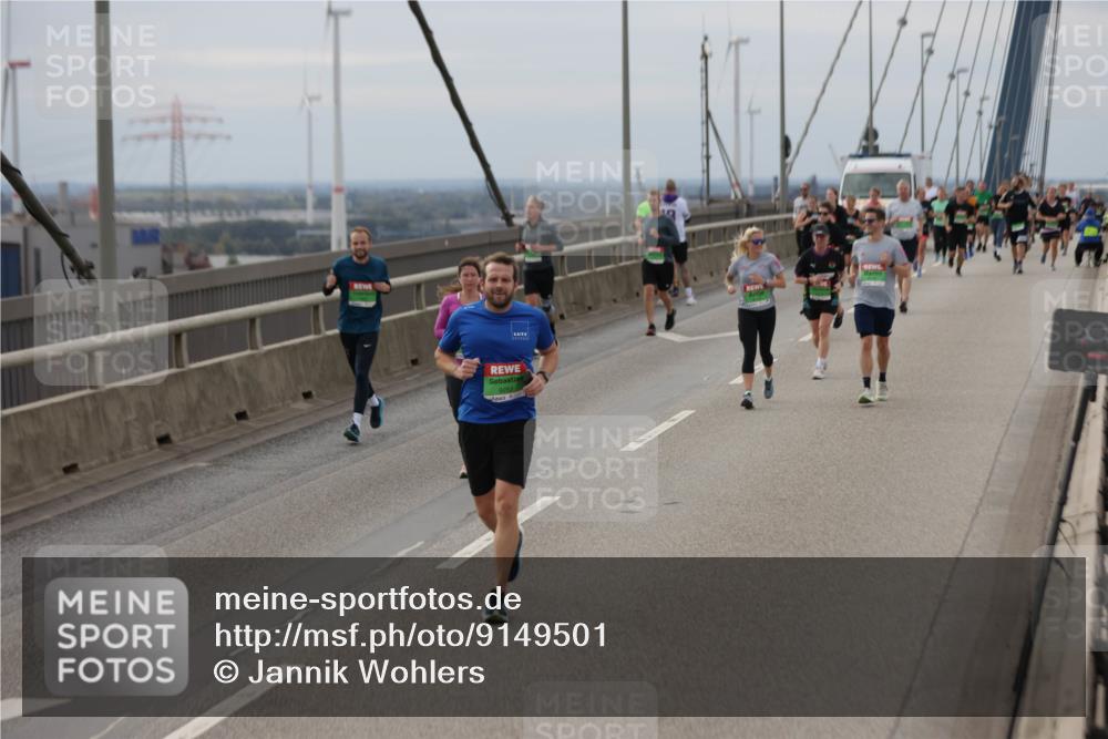 03.10.2025 - Köhlbrandbrückenlauf Jannik Wohlers http://msf.ph/oto/9149501 03.10.2025 15:54:05 Position 1  meine-sportfotos.de