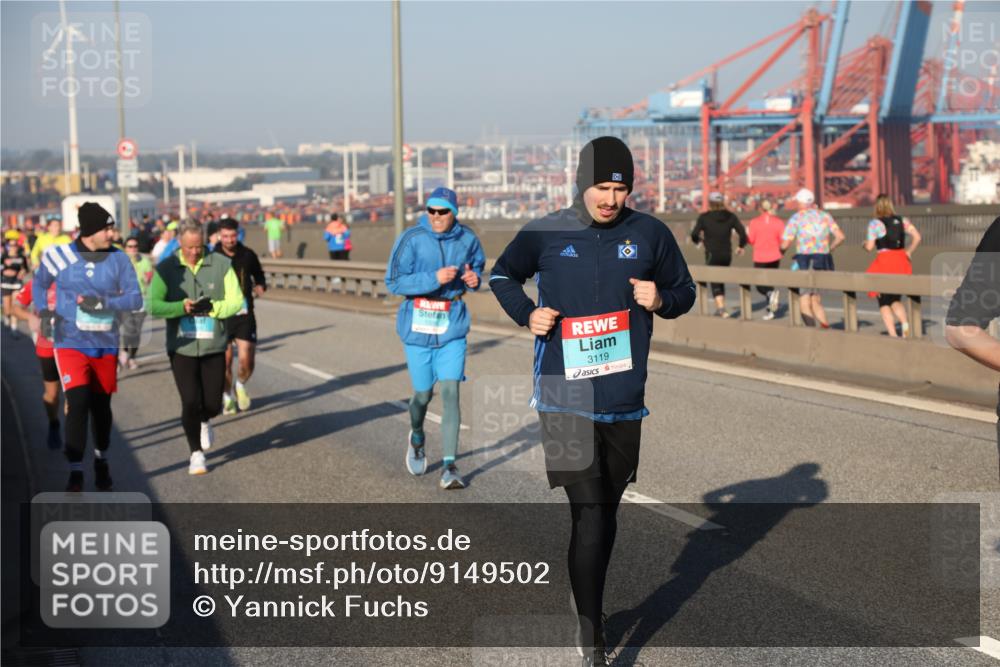 03.10.2025 - Köhlbrandbrückenlauf Yannick Fuchs http://msf.ph/oto/9149502 03.10.2025 08:41:11 Position 2 3119 meine-sportfotos.de