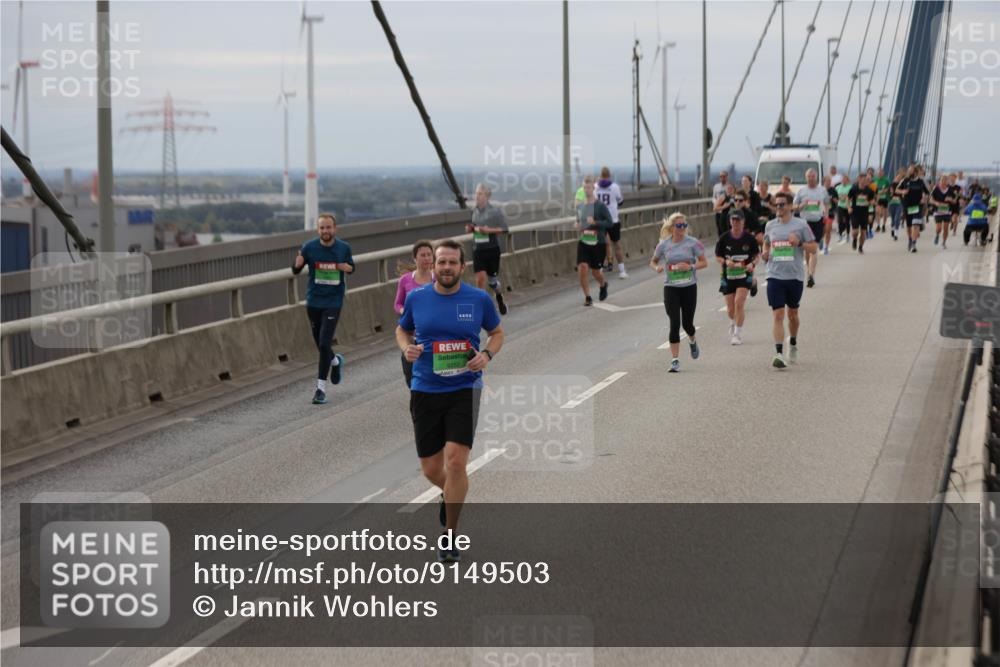 03.10.2025 - Köhlbrandbrückenlauf Jannik Wohlers http://msf.ph/oto/9149503 03.10.2025 15:54:05 Position 1  meine-sportfotos.de