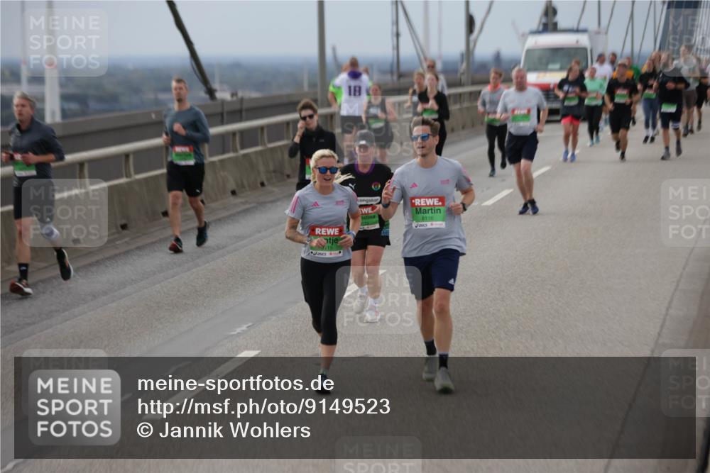 03.10.2025 - Köhlbrandbrückenlauf Jannik Wohlers http://msf.ph/oto/9149523 03.10.2025 15:54:08 Position 1 18, 8116 meine-sportfotos.de