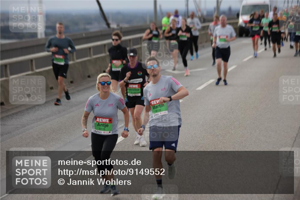 03.10.2025 - Köhlbrandbrückenlauf Jannik Wohlers http://msf.ph/oto/9149552 03.10.2025 15:54:09 Position 1 8115, 8116 meine-sportfotos.de