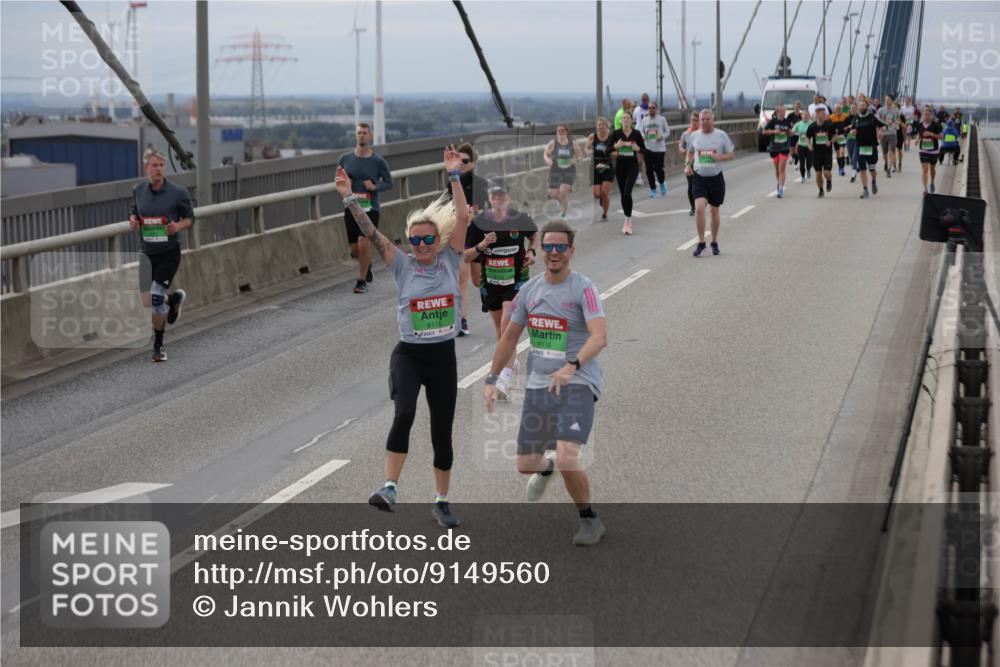 03.10.2025 - Köhlbrandbrückenlauf Jannik Wohlers http://msf.ph/oto/9149560 03.10.2025 15:54:10 Position 1 8115, 8116 meine-sportfotos.de