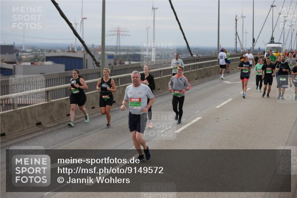 03.10.2025 - Köhlbrandbrückenlauf Jannik Wohlers http://msf.ph/oto/9149572 03.10.2025 15:54:16 Position 1 361, 7586, 18 meine-sportfotos.de