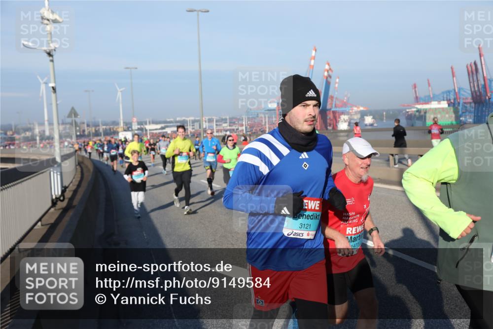 03.10.2025 - Köhlbrandbrückenlauf Yannick Fuchs http://msf.ph/oto/9149584 03.10.2025 08:41:16 Position 2 3121, 1477 meine-sportfotos.de