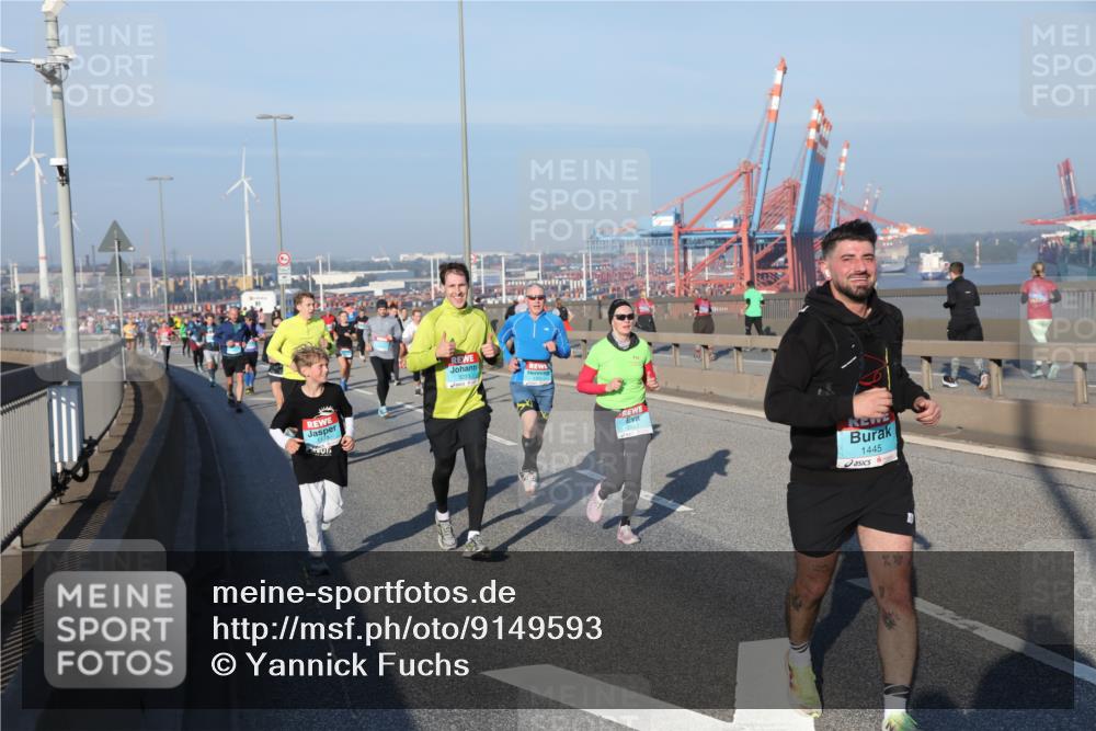 03.10.2025 - Köhlbrandbrückenlauf Yannick Fuchs http://msf.ph/oto/9149593 03.10.2025 08:41:17 Position 2 1173, 1445 meine-sportfotos.de