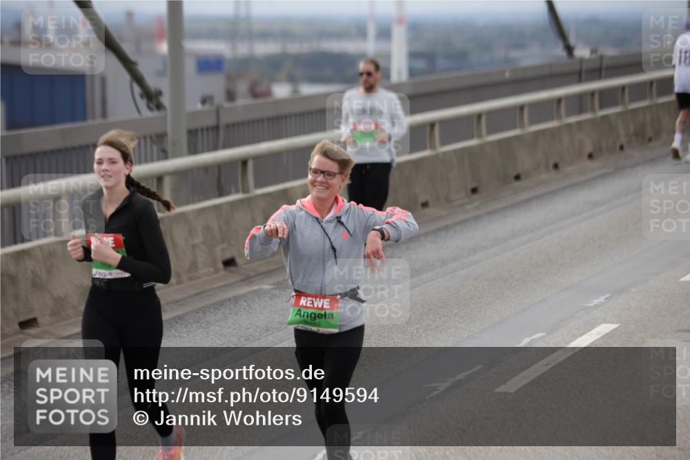 03.10.2025 - Köhlbrandbrückenlauf Jannik Wohlers http://msf.ph/oto/9149594 03.10.2025 15:54:18 Position 1 8482 meine-sportfotos.de