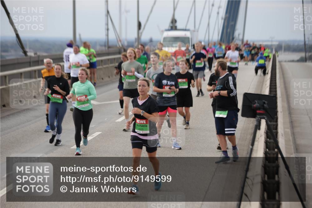 03.10.2025 - Köhlbrandbrückenlauf Jannik Wohlers http://msf.ph/oto/9149599 03.10.2025 15:54:19 Position 1 8325 meine-sportfotos.de