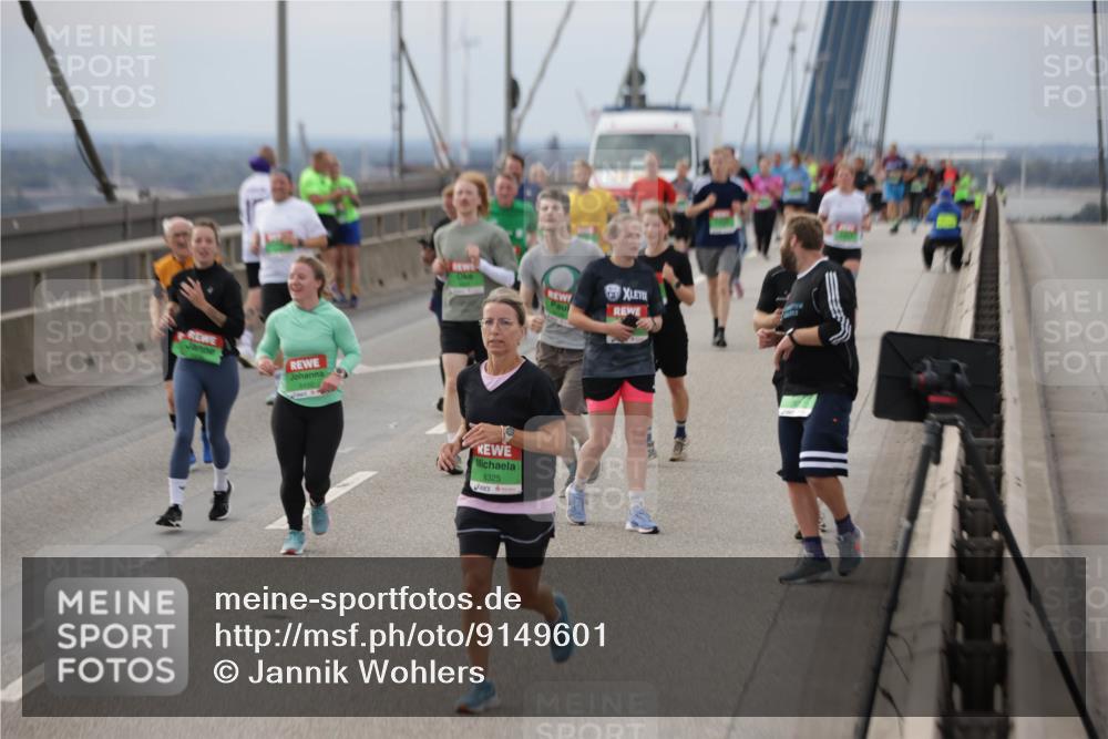 03.10.2025 - Köhlbrandbrückenlauf Jannik Wohlers http://msf.ph/oto/9149601 03.10.2025 15:54:19 Position 1 8325 meine-sportfotos.de