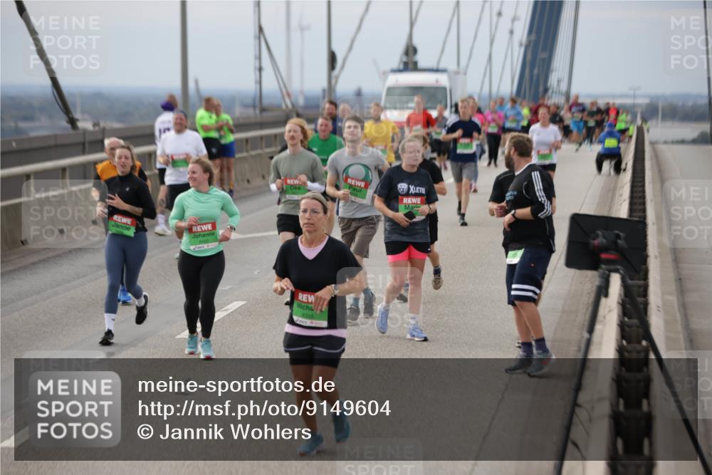 03.10.2025 - Köhlbrandbrückenlauf Jannik Wohlers http://msf.ph/oto/9149604 03.10.2025 15:54:19 Position 1 8450, 8325 meine-sportfotos.de