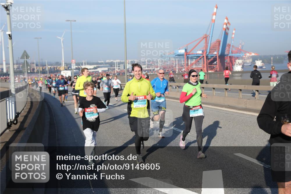 03.10.2025 - Köhlbrandbrückenlauf Yannick Fuchs http://msf.ph/oto/9149605 03.10.2025 08:41:18 Position 2 1173, 3233 meine-sportfotos.de