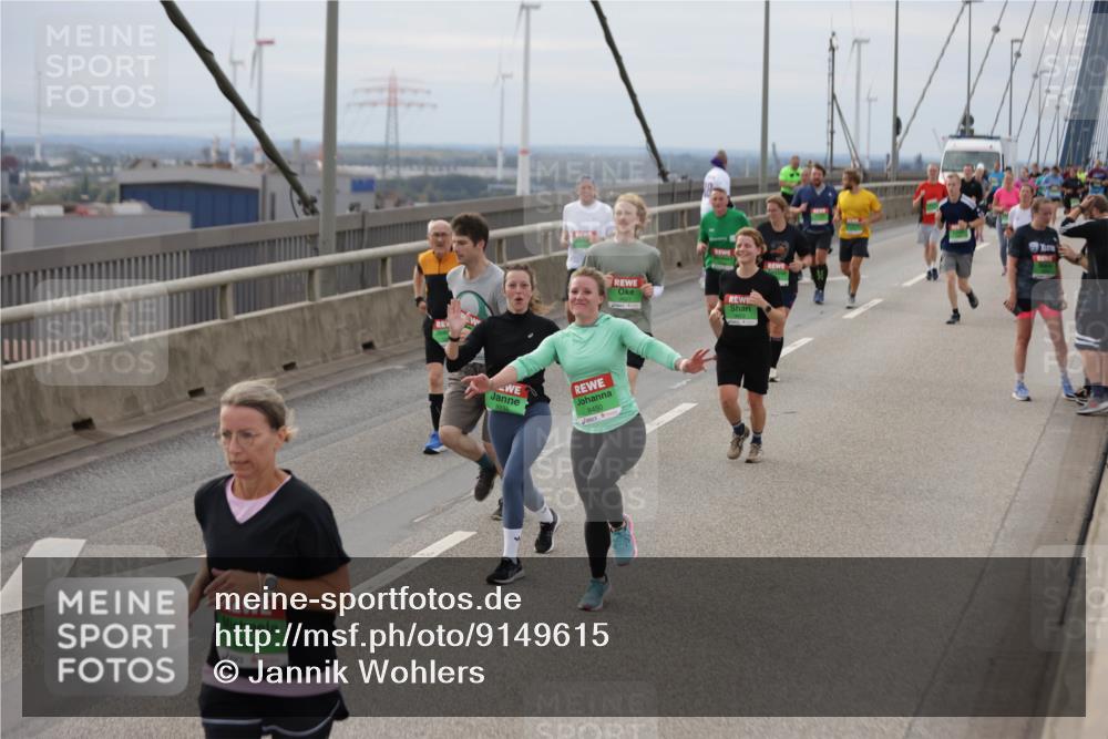 03.10.2025 - Köhlbrandbrückenlauf Jannik Wohlers http://msf.ph/oto/9149615 03.10.2025 15:54:23 Position 1 8325, 8450 meine-sportfotos.de