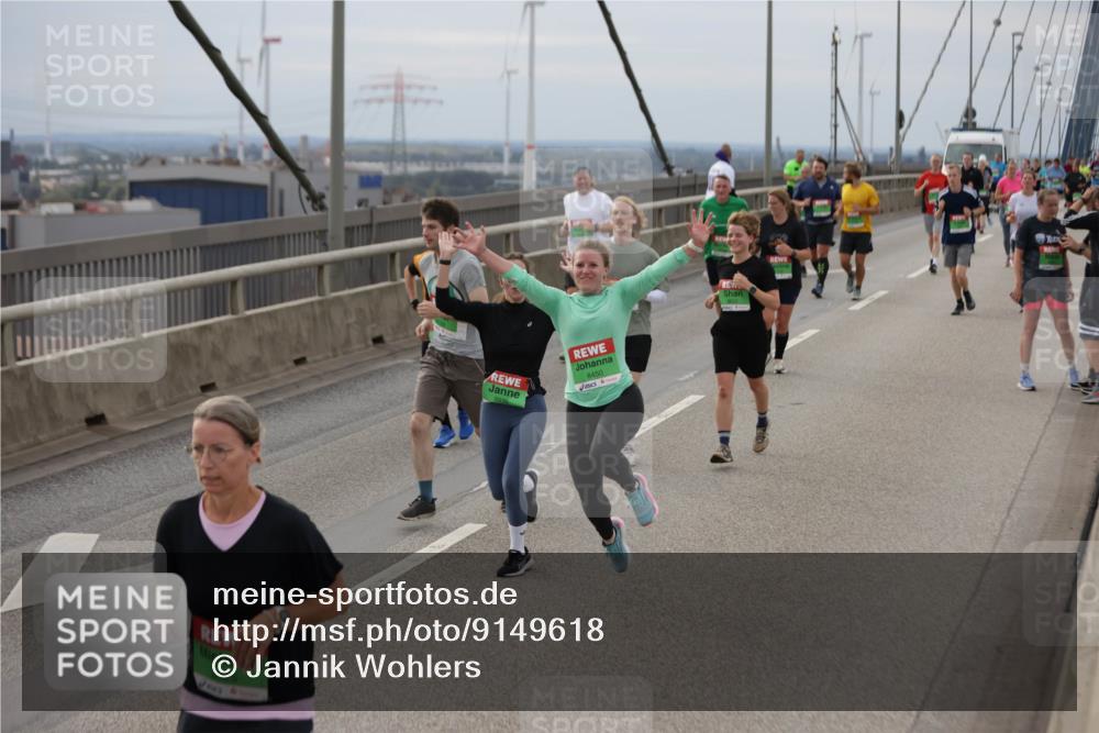 03.10.2025 - Köhlbrandbrückenlauf Jannik Wohlers http://msf.ph/oto/9149618 03.10.2025 15:54:23 Position 1 8325, 8450 meine-sportfotos.de