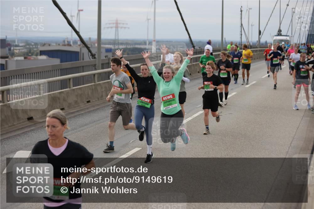 03.10.2025 - Köhlbrandbrückenlauf Jannik Wohlers http://msf.ph/oto/9149619 03.10.2025 15:54:23 Position 1 8325, 8450 meine-sportfotos.de