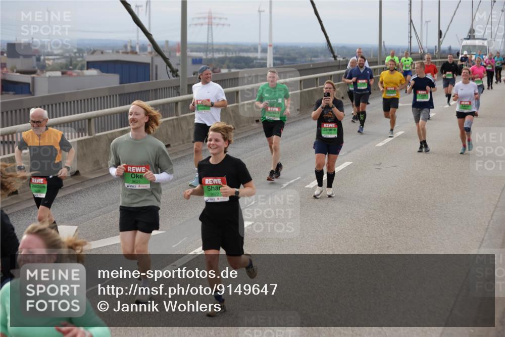 03.10.2025 - Köhlbrandbrückenlauf Jannik Wohlers http://msf.ph/oto/9149647 03.10.2025 15:54:25 Position 1 9621, 9622 meine-sportfotos.de