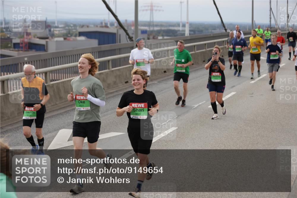 03.10.2025 - Köhlbrandbrückenlauf Jannik Wohlers http://msf.ph/oto/9149654 03.10.2025 15:54:25 Position 1 9621, 9622 meine-sportfotos.de