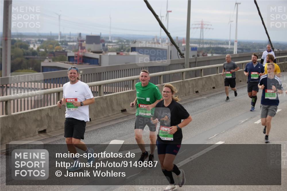 03.10.2025 - Köhlbrandbrückenlauf Jannik Wohlers http://msf.ph/oto/9149687 03.10.2025 15:54:27 Position 1 9225, 9610, 7538 meine-sportfotos.de
