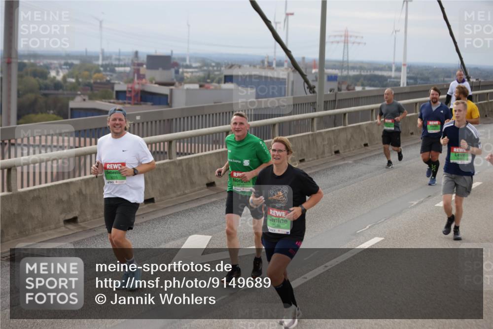 03.10.2025 - Köhlbrandbrückenlauf Jannik Wohlers http://msf.ph/oto/9149689 03.10.2025 15:54:27 Position 1 9225, 9610, 7538 meine-sportfotos.de