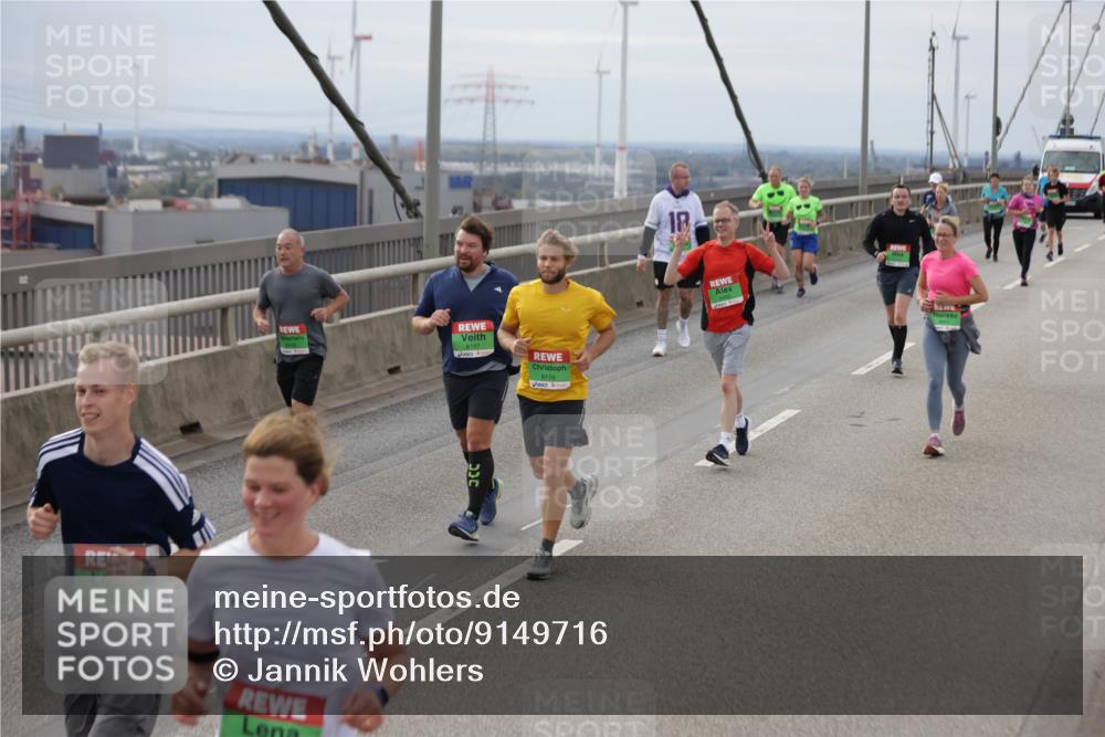 03.10.2025 - Köhlbrandbrückenlauf Jannik Wohlers http://msf.ph/oto/9149716 03.10.2025 15:54:29 Position 1 7960, 8119, 18 meine-sportfotos.de