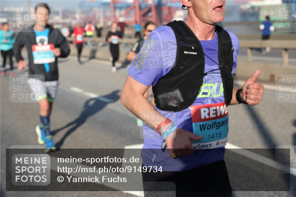 03.10.2025 - Köhlbrandbrückenlauf Yannick Fuchs http://msf.ph/oto/9149734 03.10.2025 08:41:27 Position 2 1, 1415 meine-sportfotos.de