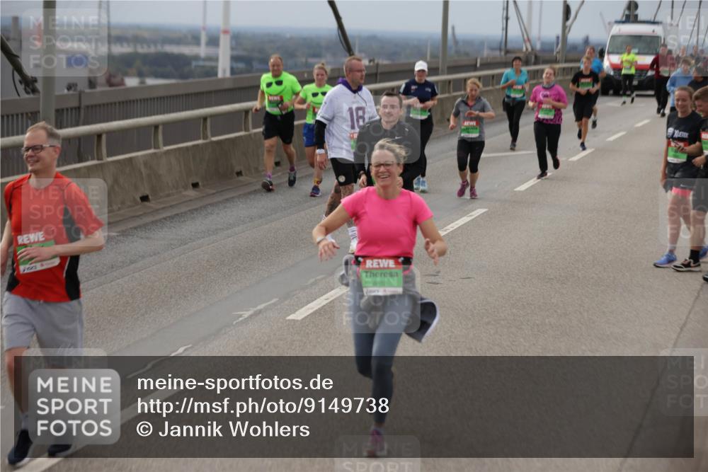 03.10.2025 - Köhlbrandbrückenlauf Jannik Wohlers http://msf.ph/oto/9149738 03.10.2025 15:54:31 Position 1 18, 8810 meine-sportfotos.de