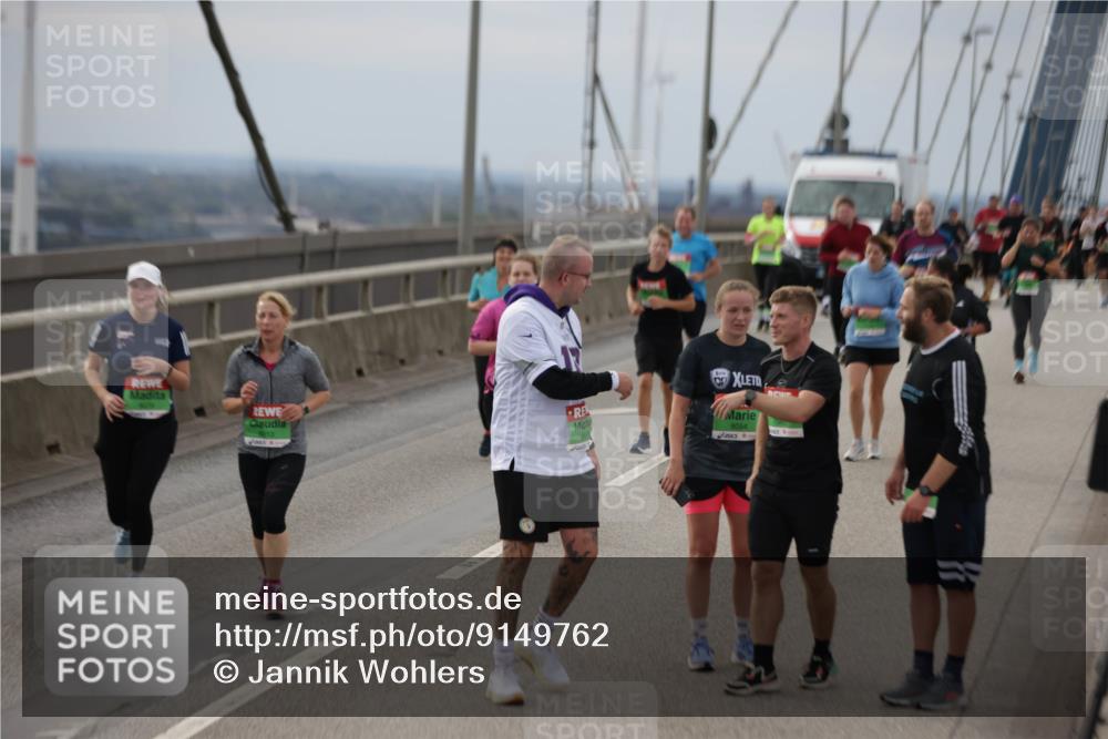 03.10.2025 - Köhlbrandbrückenlauf Jannik Wohlers http://msf.ph/oto/9149762 03.10.2025 15:54:34 Position 1 8054 meine-sportfotos.de