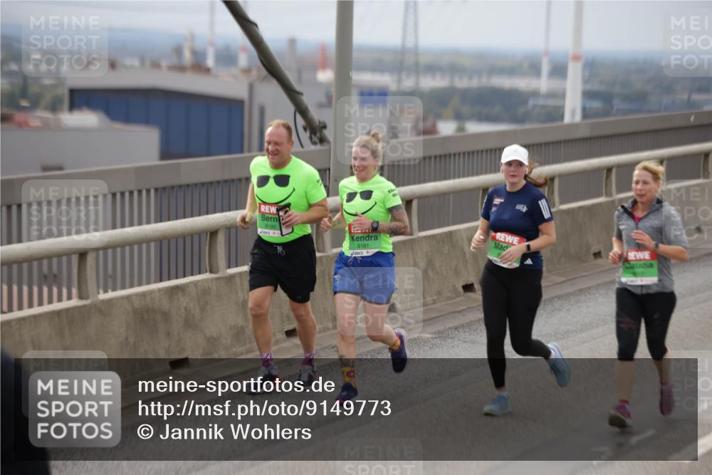 03.10.2025 - Köhlbrandbrückenlauf Jannik Wohlers http://msf.ph/oto/9149773 03.10.2025 15:54:35 Position 1 8190, 8181 meine-sportfotos.de
